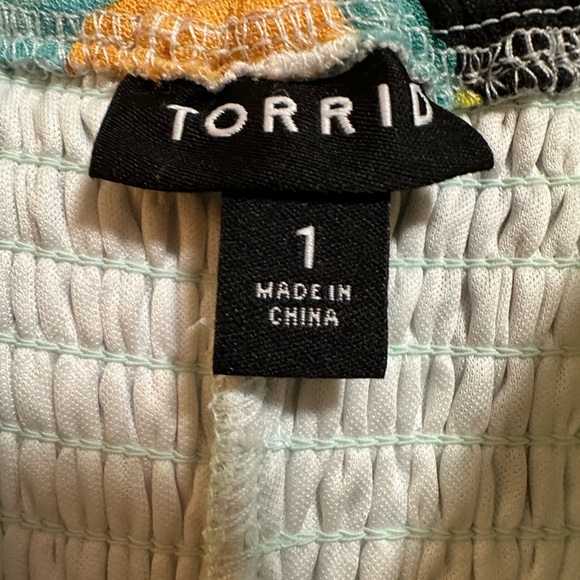 Colorful Geometric Patterned Top - Picture 2 of 4